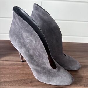 Gianvito Rossi Vamp 105 suede ankle boots